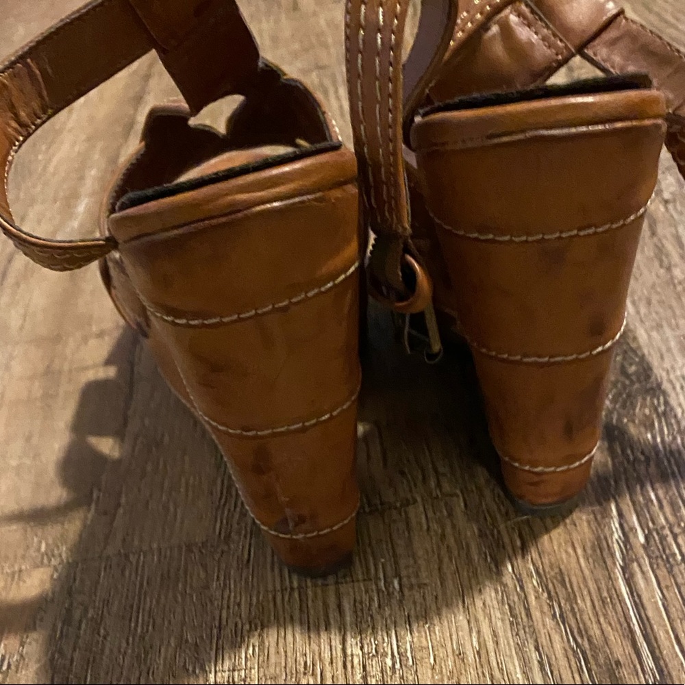 MIA Wedges - Picture 4 of 5
